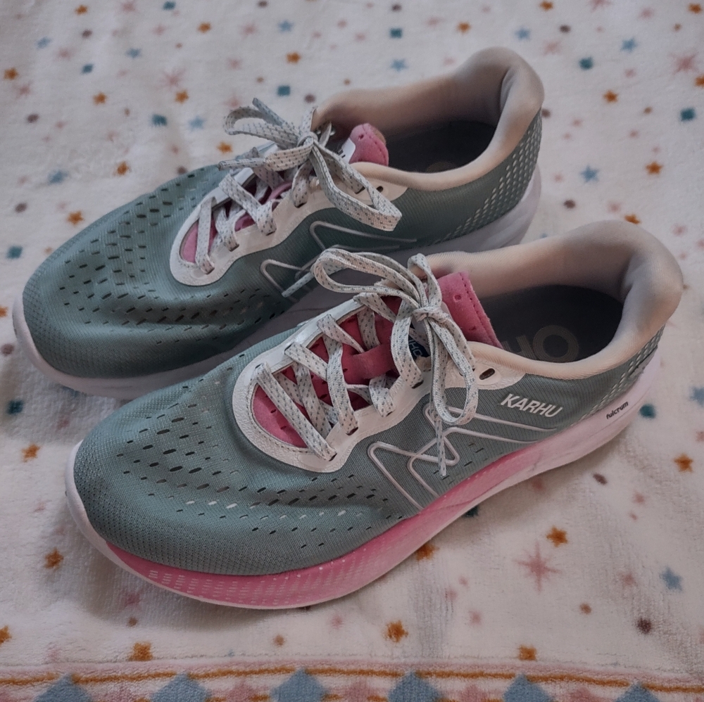 Karhu Women's Athletic Shoes - Green and Pink